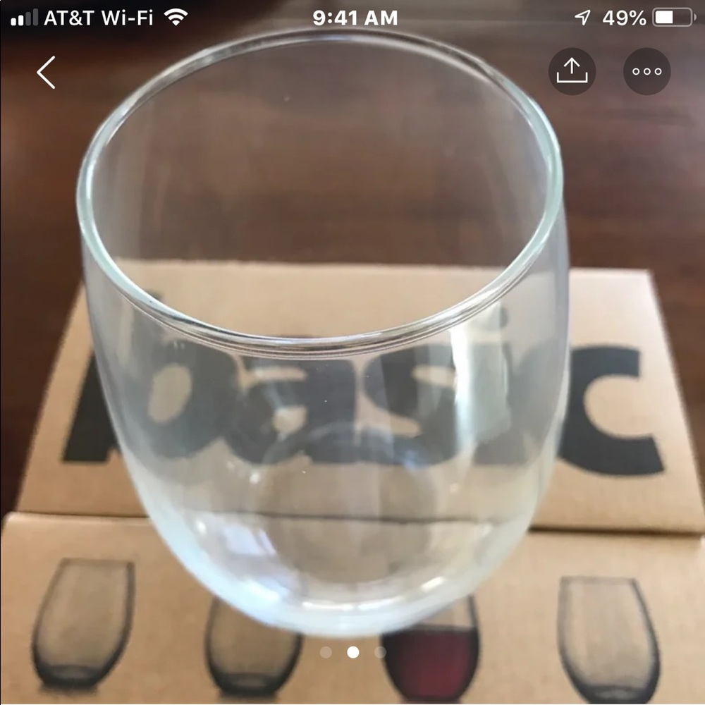 SET OF FOUR STEMLESS WINEGLASSES 🍷